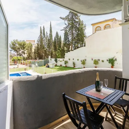 Malagasuite Comfort And Pool Apartamento *
